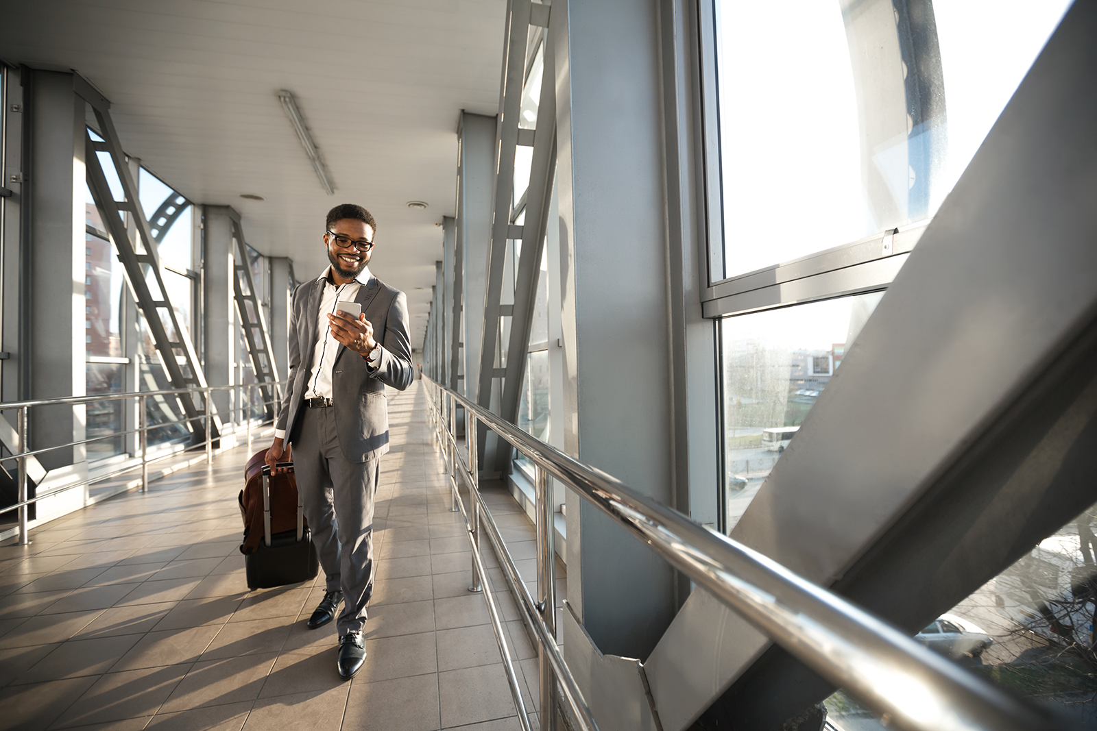 IA Agêntica Já Economiza R$ 50 Milhões Para Empresas: O Que o Case da VOLL Ensina Para Sua Agência de Viagens